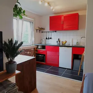 Modernes Kleines Am Uni-campus - Perfekt Für Junge Und Unternehmungslustige Apartment